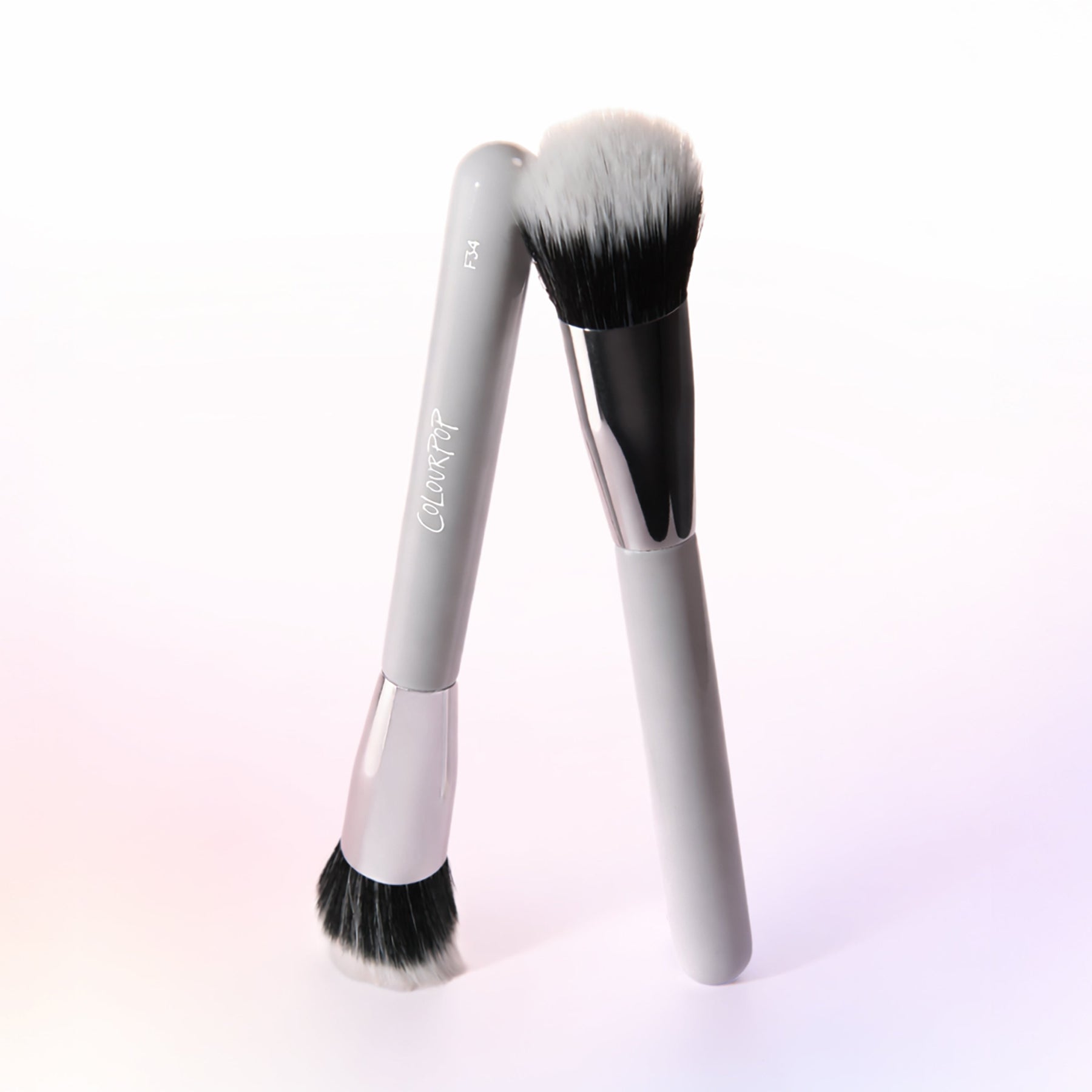 Angled Blending Face Brush - Snuggle Soft